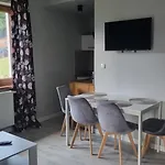 Pokoje Goscinne Pod Lasem